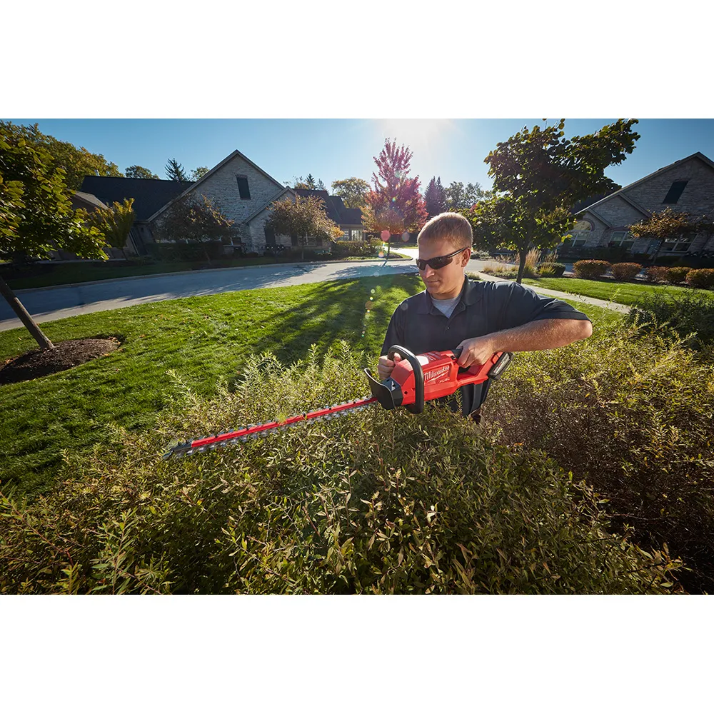 Milwaukee M18 Fuel Hedge Trimmer